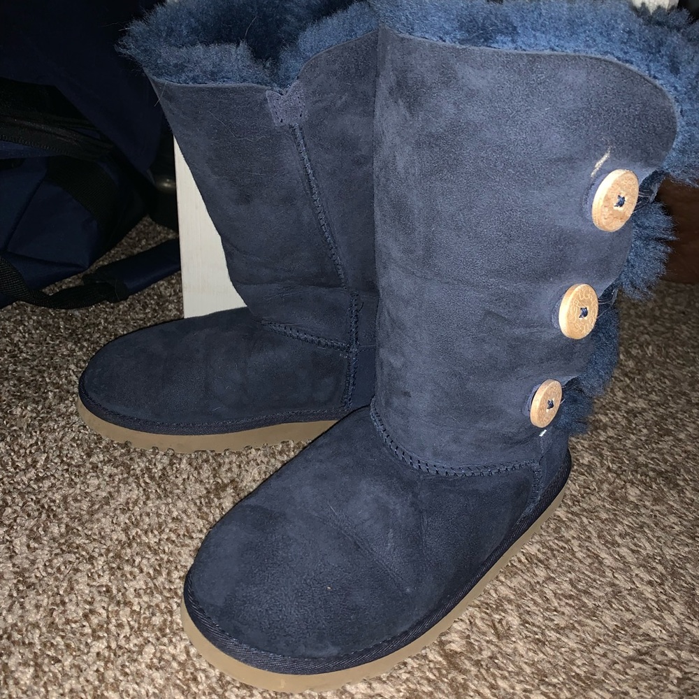 Blue tall Bailey button Ugg’s
